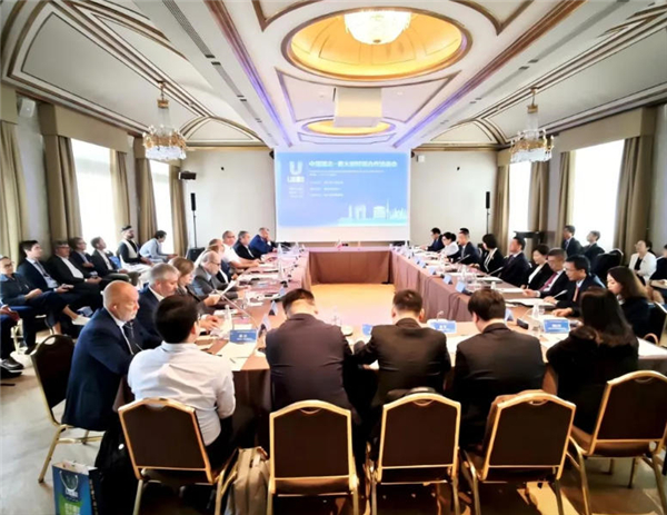 中國湖北-意大利經貿合作洽談會在米蘭成功舉辦_fororder_MAIN17566023175772PKSZRIUXK