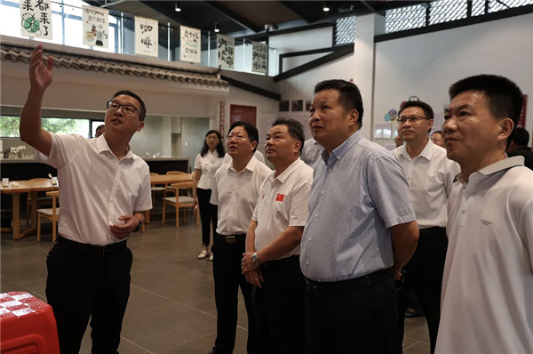 弘揚大別山精神 促進紅綠深度融合——我校“中國調查·社科強縣計劃”項目在黃岡四縣市開展調研活動_fororder_21388071-c89f-47a9-b15e-51e80f91d6f4