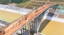 劈山開河處，架起一座“生命之橋”_fororder_運河