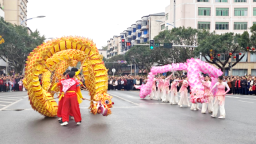 重慶銅梁：元宵佳節 銅梁龍舞大巡遊舞動新春
