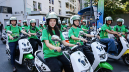 曼谷街頭的綠源“熊貓車隊”：中國方案出海的“第三種敘事”