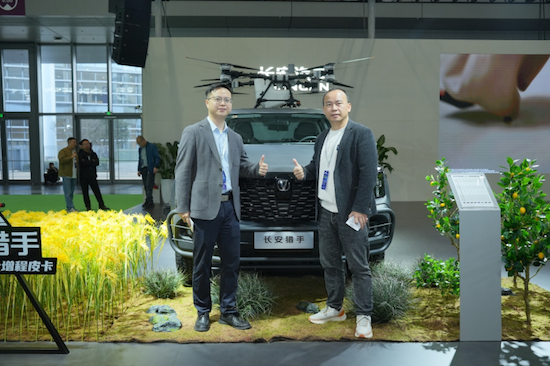 長安獵手飛手改裝車亮相深圳改裝展 為無人機飛手打造高效移動工作站_fororder_配圖版【新聞稿】長安獵手飛手改裝車亮相深圳改裝展874