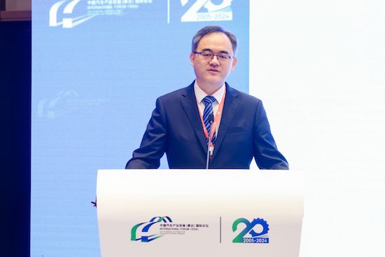 中汽中心首席專家方海峰：汽車産業新舊動能轉換潛在風險已經顯現