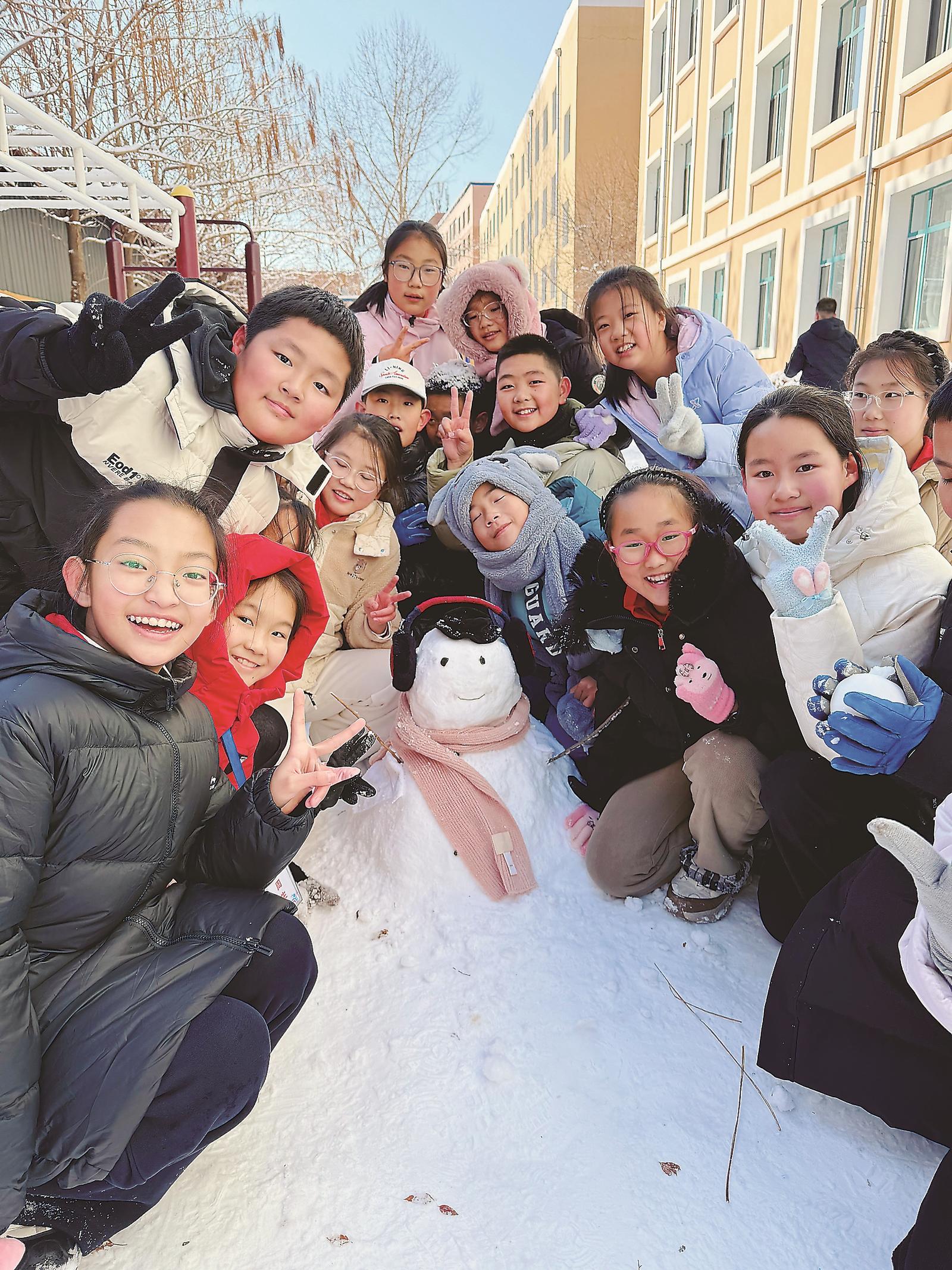 吉林“雪假” 孩子們在冰雪裏玩嗨了！