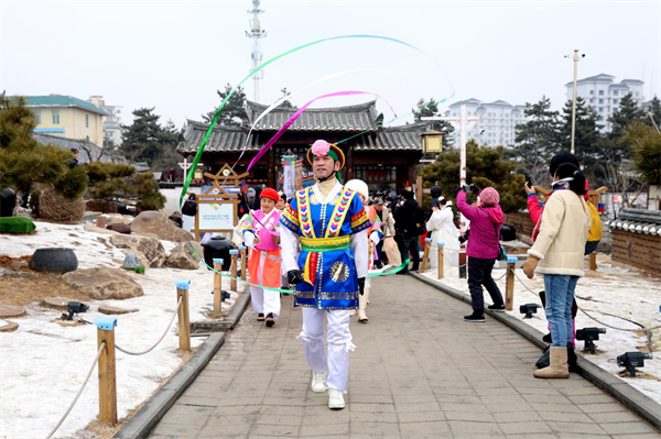 中華民族一家親 延吉舉辦豐富多彩的中國朝鮮族民俗活動慶祝元宵節