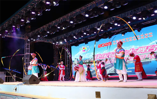 “快樂延吉大舞臺”啟幕 群眾文化活動精彩紛呈_fororder_吉林大舞臺2