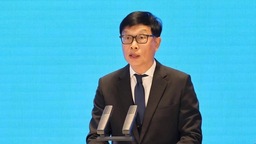 粵産工業機器人衝進全球前四！美的方洪波：讓更多企業用上、用好機器人
