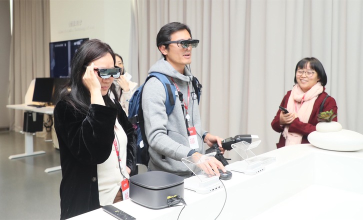 廣州開發區、黃埔區以鏈聚勢加速新型顯示産業聚合發展