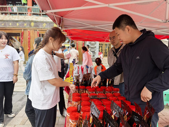 貴州貴定：秋分時節農事忙 鄉村慶豐收_fororder_圖片7