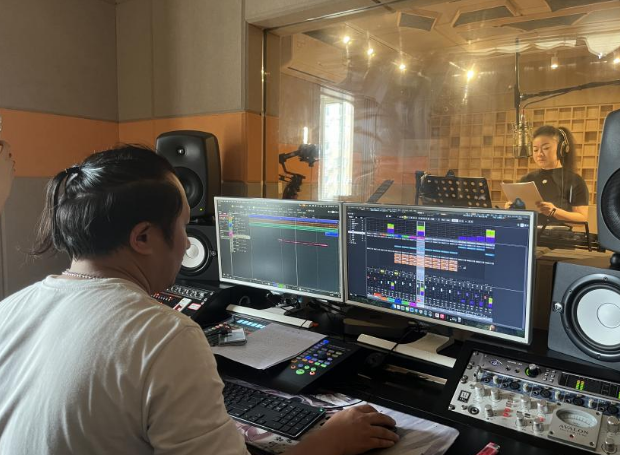 搶先探班！貴陽“城超”主題曲《足夠爽》火熱錄製中