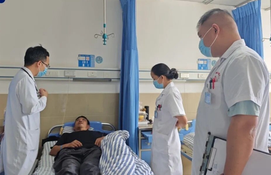 廣東中山“組團式”醫療幫扶賦能 六盤水市水城區人民醫院實現診療能力躍升_fororder_640 (5)