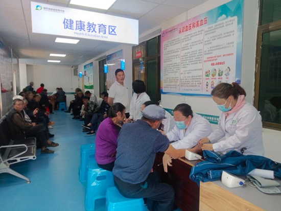 貴陽修文：“兩病”醫防融合 護航群眾健康_fororder_328afe03470d48b39266a40d222c583d_s