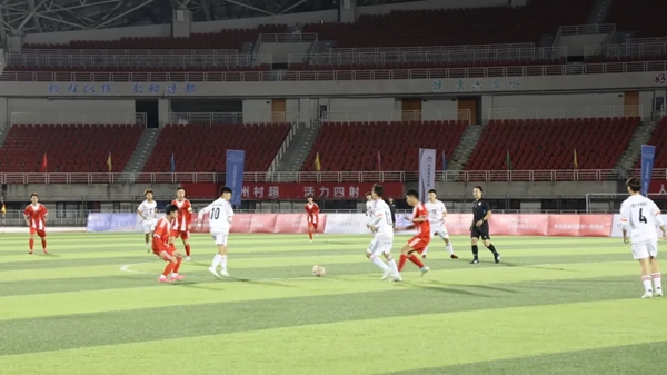 “羊肉粉隊”VS“烙鍋隊” 貴州村超六盤水賽區首戰打響_fororder_222