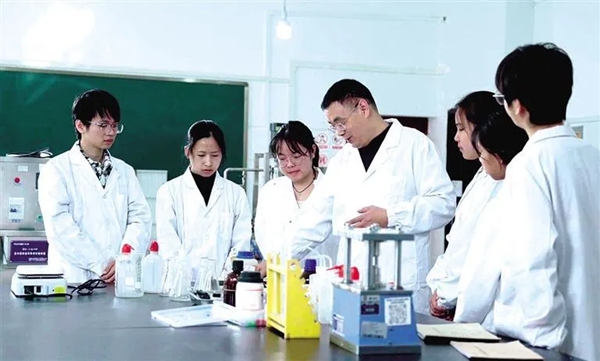 “愚公移山”繪就生態畫卷——看六盤水將“矸石山”化作“青山圖”的綠色實踐_fororder_2222