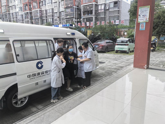 2025年中國婦女發展基金會“母親健康快車”探訪活動走進貴州_fororder_圖片3