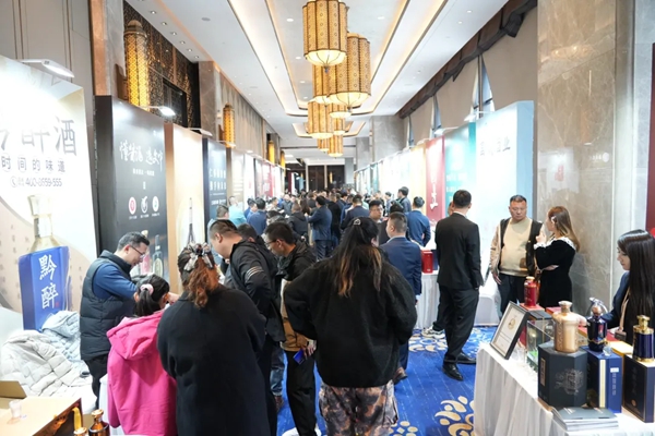 中國醬香白酒核心産區（仁懷）宣傳推介活動在烏魯木齊舉辦_fororder_3