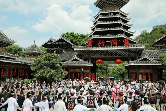 “五一”假期貴州黎平旅遊接待人數和綜合收入均創歷史新高_fororder_640