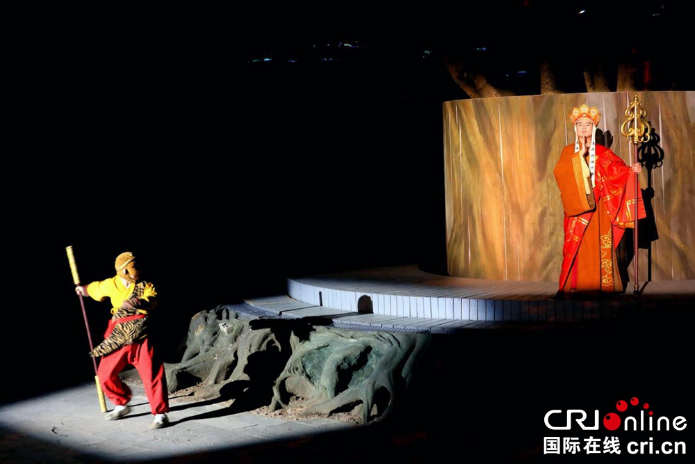 貴州黃果樹旅遊區陡坡塘夜遊體驗 “西遊之旅”  釋放文旅新活力_fororder_圖片5