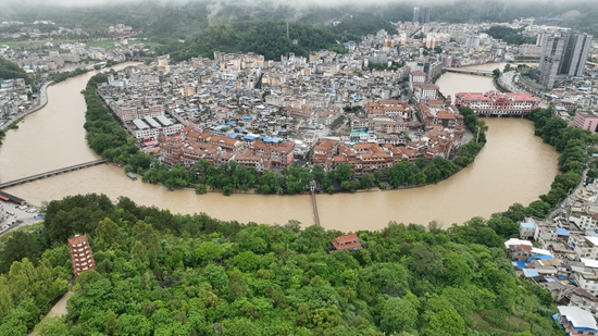 貴州平塘：以民為本抓治理 城市功能提質效_fororder_暴雨後的平塘一角