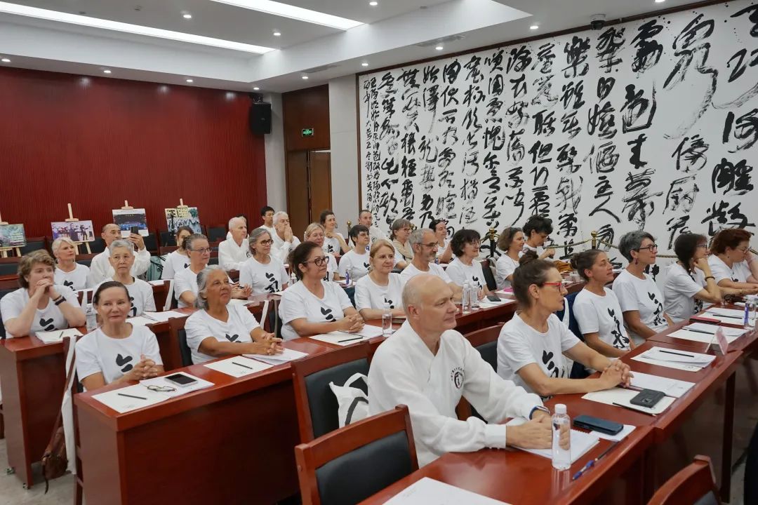 “中法健身氣功文化周”在貴陽啟幕 以功會友續寫體育文化交流新篇