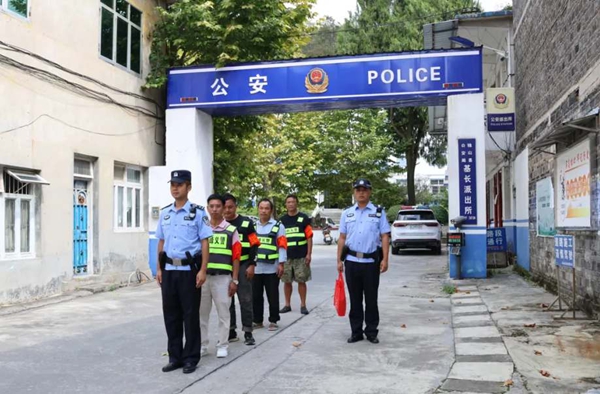 貴州獨山:基長“小義警”撐起基層“大平安” 貴州獨山:基長“小義警”撐起基層“大平安”_fororder_1_副本