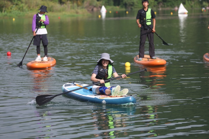 2025年貴州紅·山水越野挑戰賽（花溪站）開賽 2000余名選手23℃清涼中燃紅色運動激情