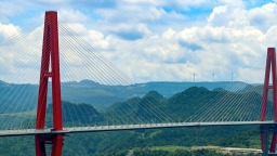 龍裏河大橋——世界首座高山峽谷景觀橋