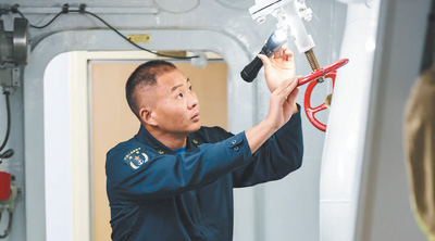 海軍海口艦技師周帥——用心守護戰艦“心臟”