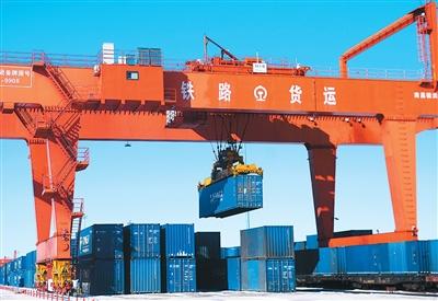 中歐班列“東通道”今年通行量突破1000列