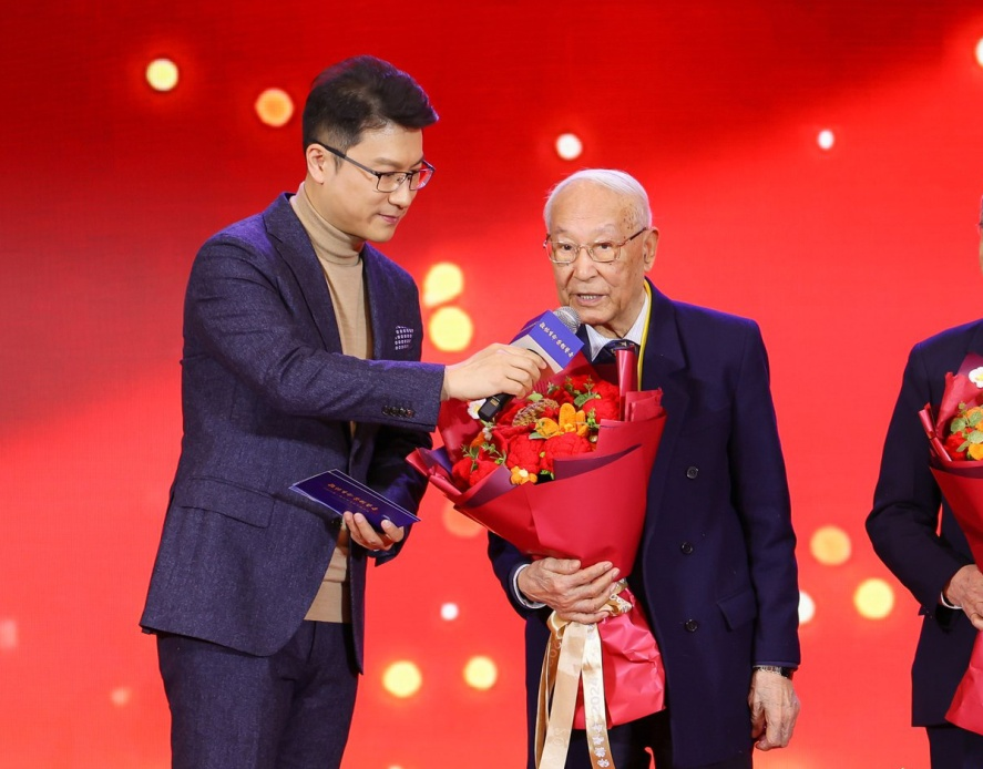 “生命之尊”孫載明：為人民的健康工作