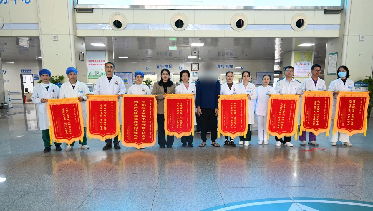 多學科決戰“産科死神” 北海市人民醫院成功救治41歲羊水栓塞産婦_fororder_1