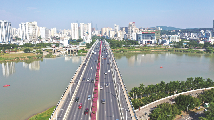 “南寧建造”持續跨越 一橋一景創“世界之最”