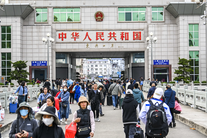 絲滑入境 熱力十足——壯美廣西緣何圈粉“海外遊客”?