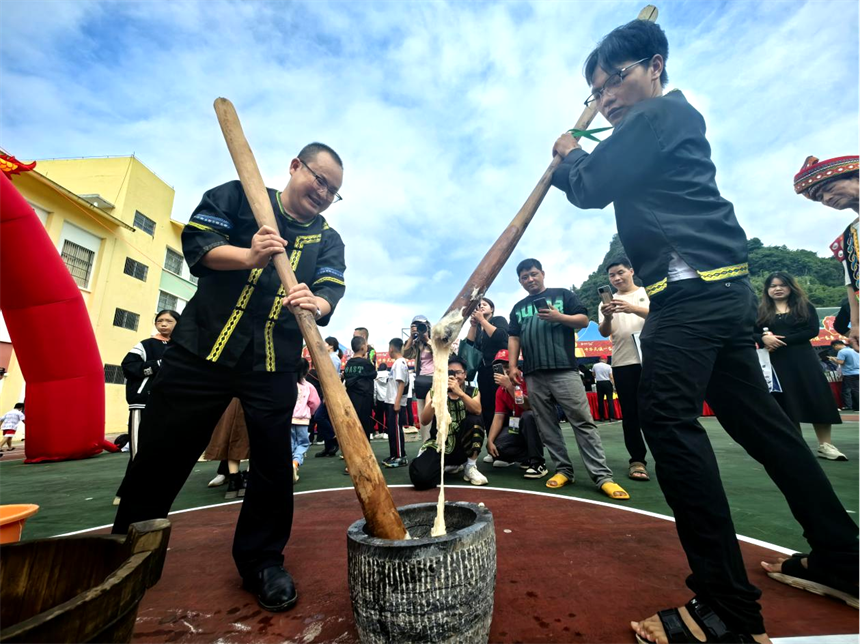 廣西上林：鎮圩瑤鄉展芳華  民族團結譜新篇