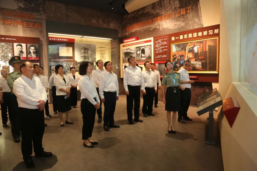 紀念韋拔群同志誕辰130週年座談會在廣西東蘭縣舉行