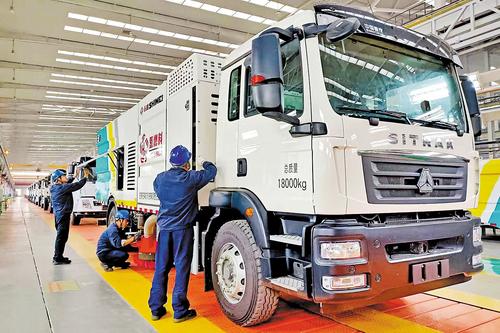石煤機元旦過後連拿6單，新能源環衛車成市場新寵 訂單趕著生産跑 企業幹勁拉滿了