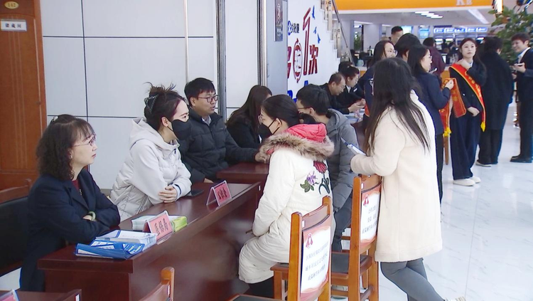 河北青縣：政務服務現場會 為企業群眾排憂解難_fororder_圖片 1