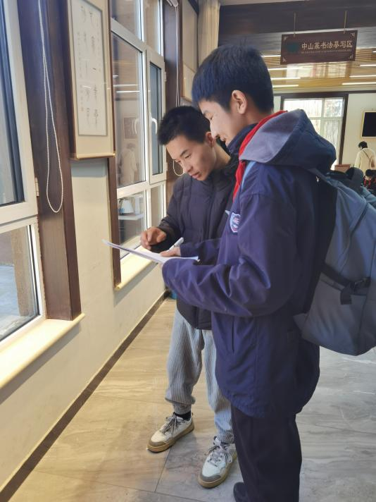石家莊第二外國語學校開展“我愛石家莊”社會實踐活動