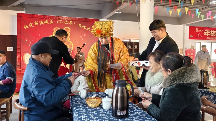 保定市滿城區舉行“‘福’韻滿城 喜迎新春”“福”文化大集