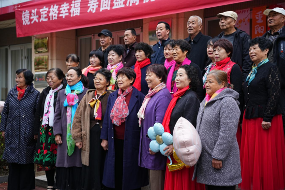 滄州市新華區:光影定格美好 重陽寄託溫情 滄州市新華區:光影定格美好 重陽寄託溫情_fororder_滄州市新華區:光影定格美好 重陽寄託溫情756