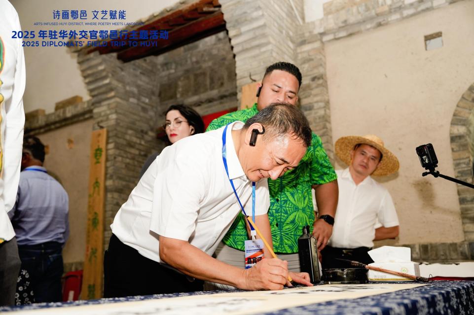 從參訪者到傳播者：外交官眼中的鄠邑鄉村活力