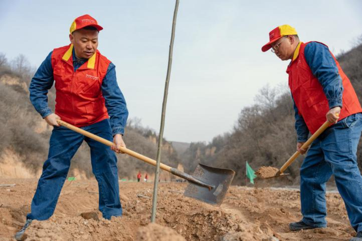 國網陜西電力：植樹添綠 共繪生態保護同心圓_fororder_圖片10