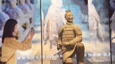 跪射俑 “出差”西部機場博物館
