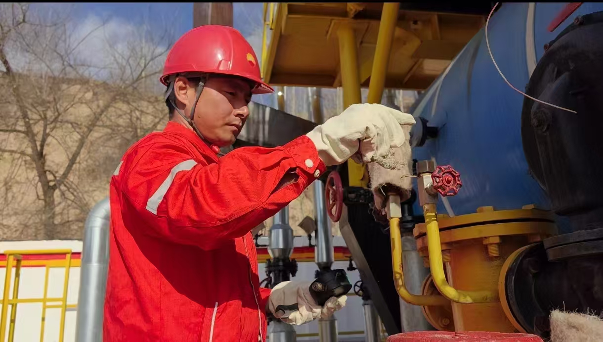 中國石油長慶油田採油四廠:科技催生發展“效益花”