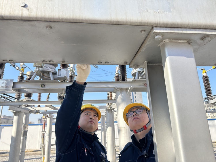 新春走基層｜變電站裏的堅守與傳承
