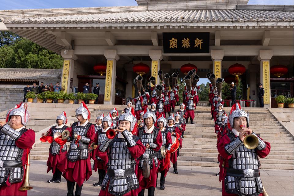 傳承千年文化 緬懷人文初祖 甲辰（2024）年重陽民祭軒轅黃帝活動在黃陵舉行