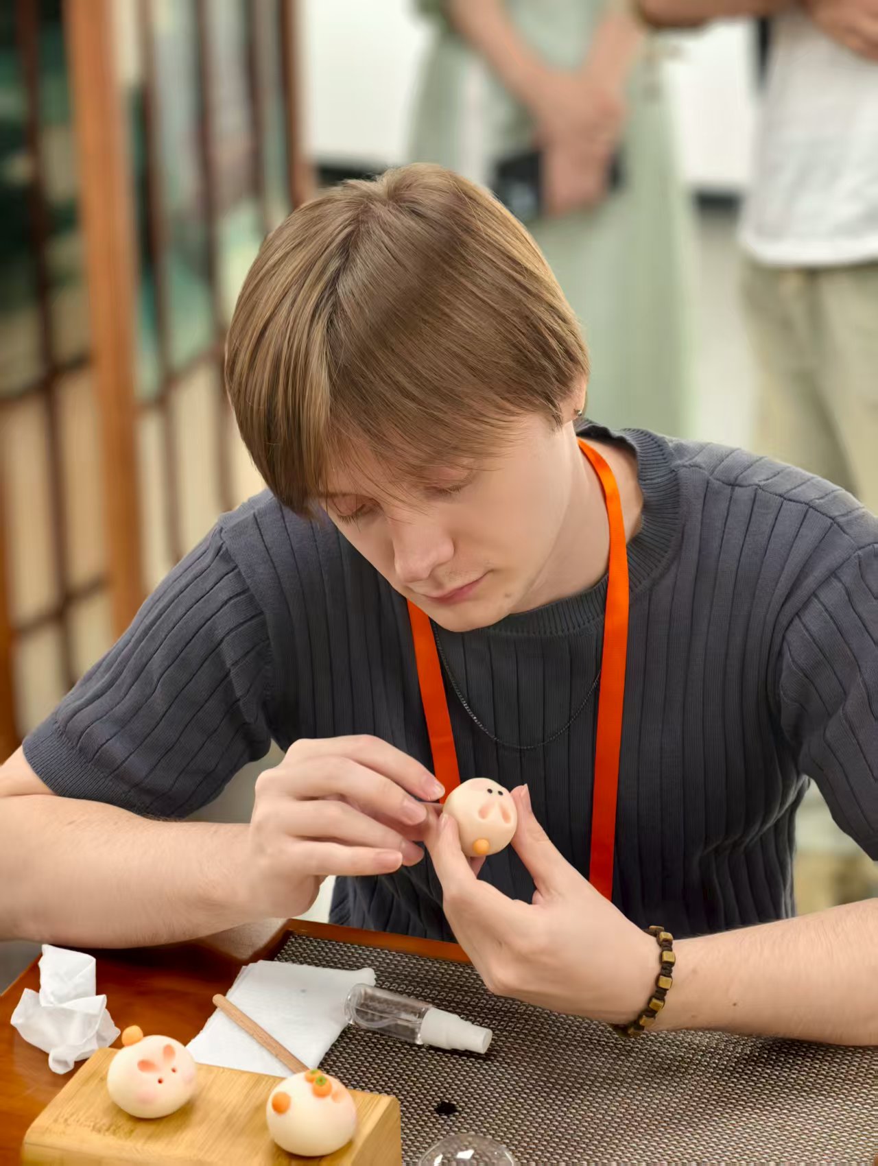 解鎖千年文化密碼:外籍博主探訪陜西“數字文博”新浪潮 解鎖千年文化密碼:外籍博主探訪陜西“數字文博”新浪潮_fororder_46fbab1a33a591079814c9d18acbb0db