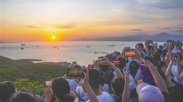 海南三亞：到鹿城赴一場山海落日