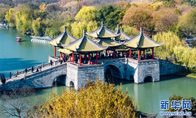 江蘇揚州：冬日瘦西湖色彩斑斕