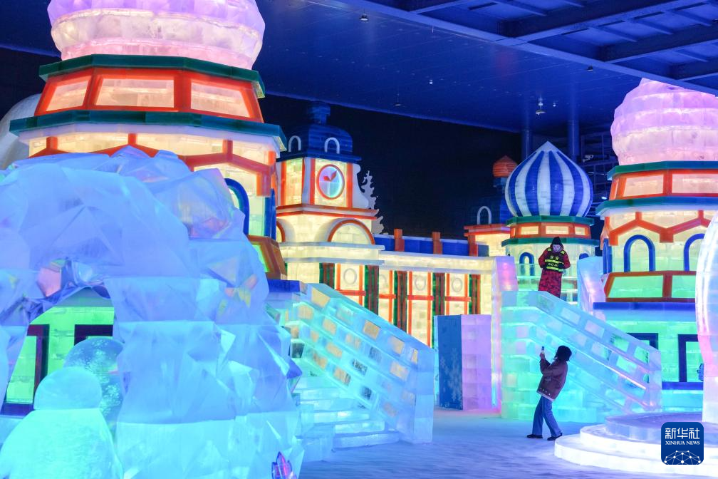 冰雪未消融 世界最大室內冰雪主題樂園重啟